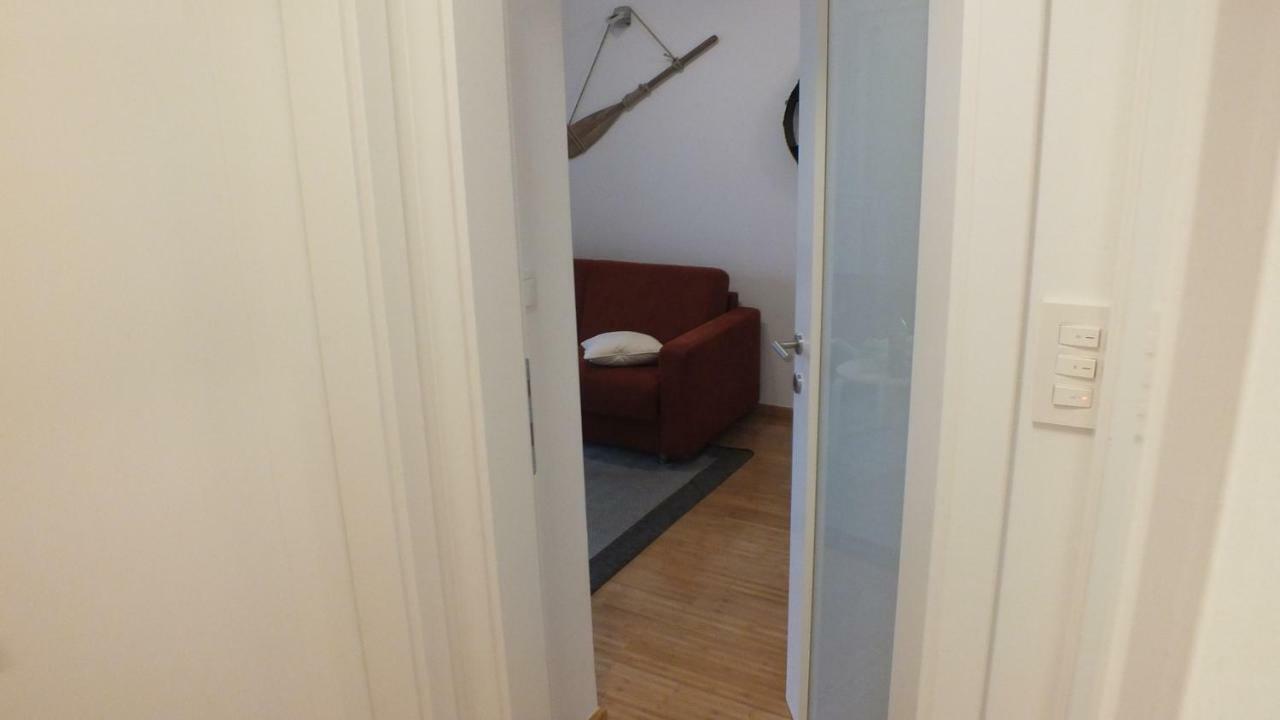 Apartment Paulina Novalja Extérieur photo