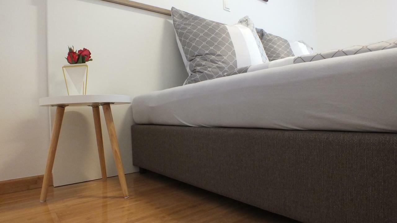 Apartment Paulina Novalja Extérieur photo